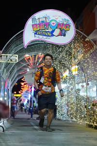 BIB: 5311
                            <button type="button" onclick="openModal(21830317)" class="btn btn-primary btn-sm float-right btn-popup" data-toggle="modal" data-target=".modal-high-quality">
                        <i class="fas fa-shopping-cart"></i> Add to Cart
                    </button>
                                            <button type="button" onclick="isThisMe(21830317, true)" class="btn btn-success btn-sm float-right btn-popup btn-isme hidden" data-toggle="tooltip" data-placement="bottom" title="นี่คือรูปของคุณใช่ไหม คลิกที่นี่เพื่อเอาเข้าอัลบั้ม">
                        <i class="fas fa-plus"></i> Add to album
                    </button>
                    <button type="button" onclick="isThisMe(21830317, false)" class="btn btn-warning btn-sm float-right btn-popup btn-isnotme hidden">
                        <i class="fas fa-ban"></i> Remove from album
                    </button>